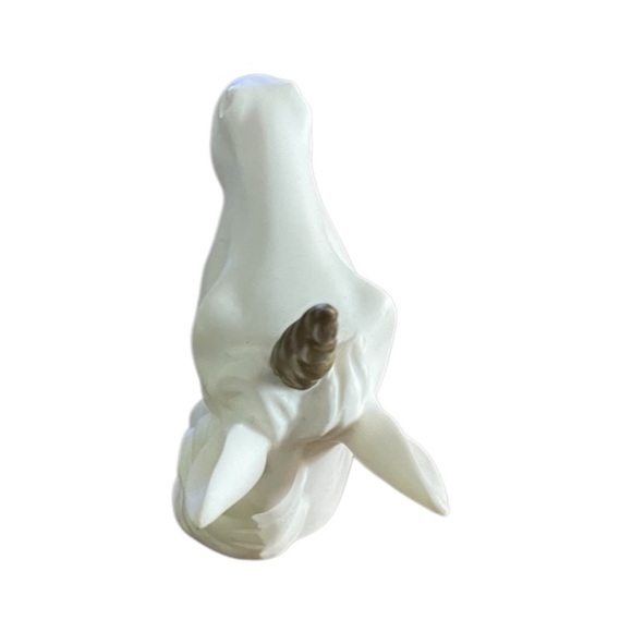 White Porcelain Unicorn with Gold Horn - Wall Hook - Fantasy, Magical - Picture 4 of 6